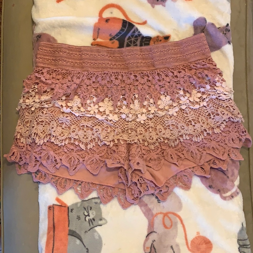 Laced shorts